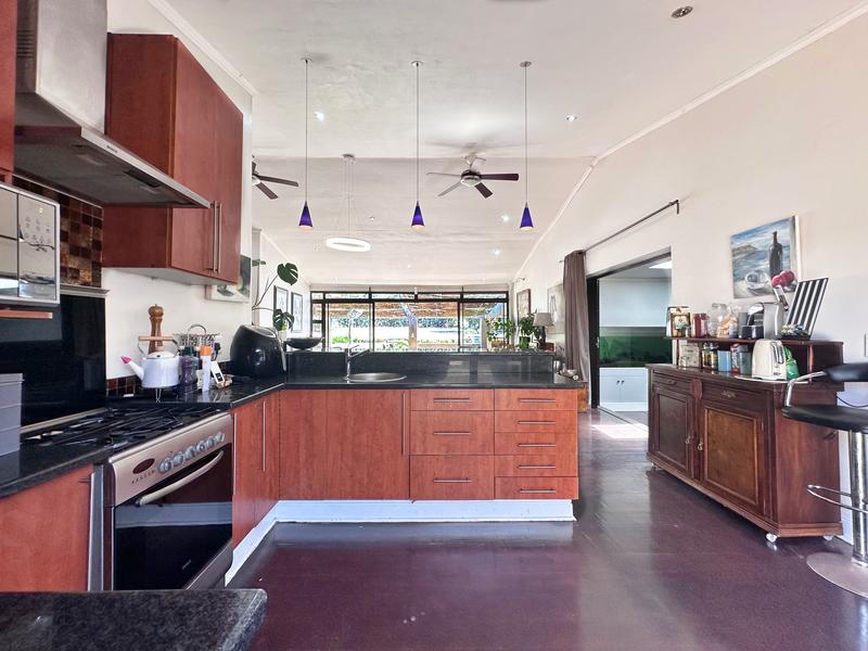 5 Bedroom Property for Sale in Klein Dassenberg Western Cape